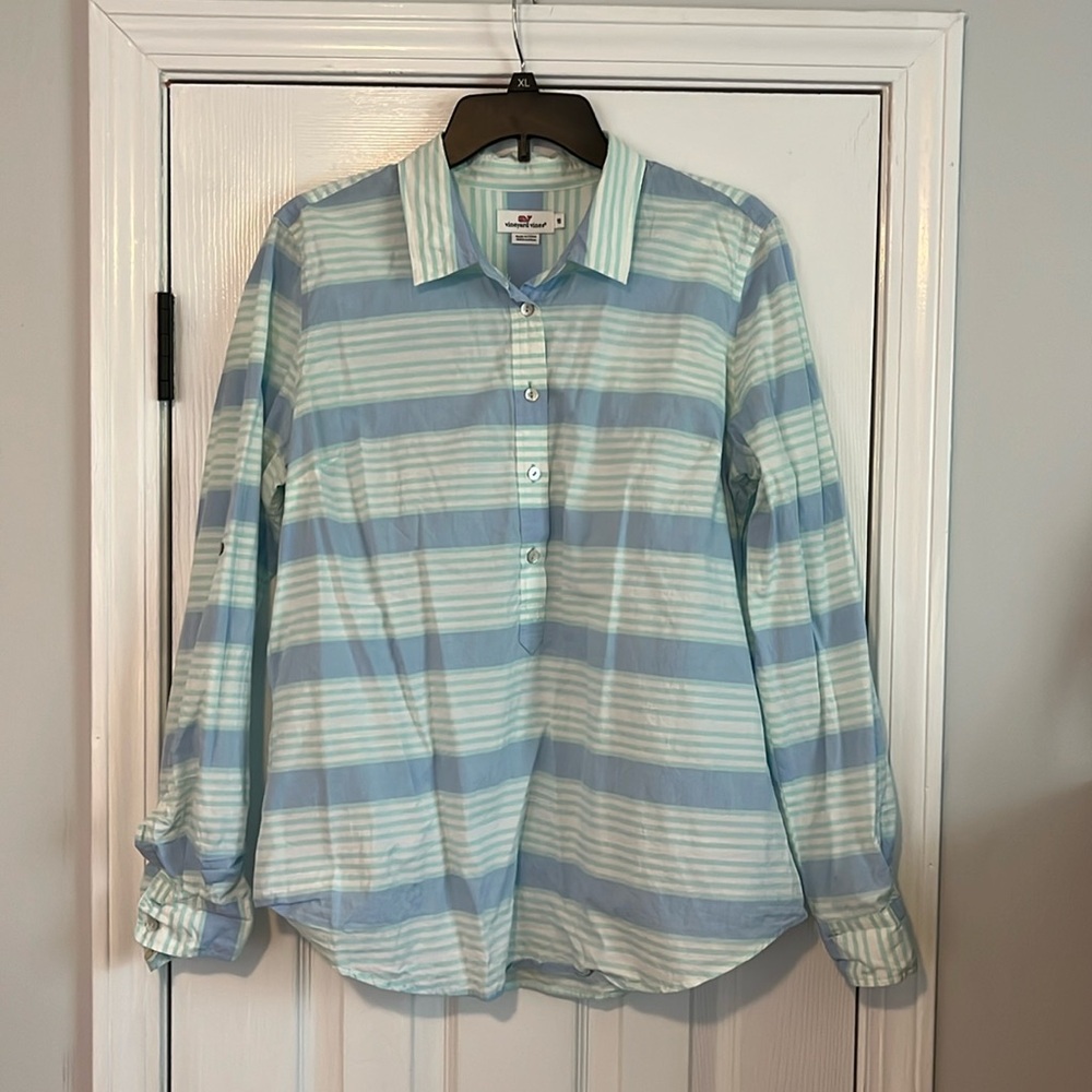 Womens Vineyard Vines Button up